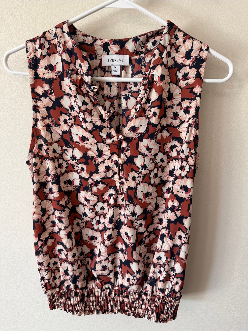 Evereve Sleeveless Floral Tank in Rust, Navy & Cream